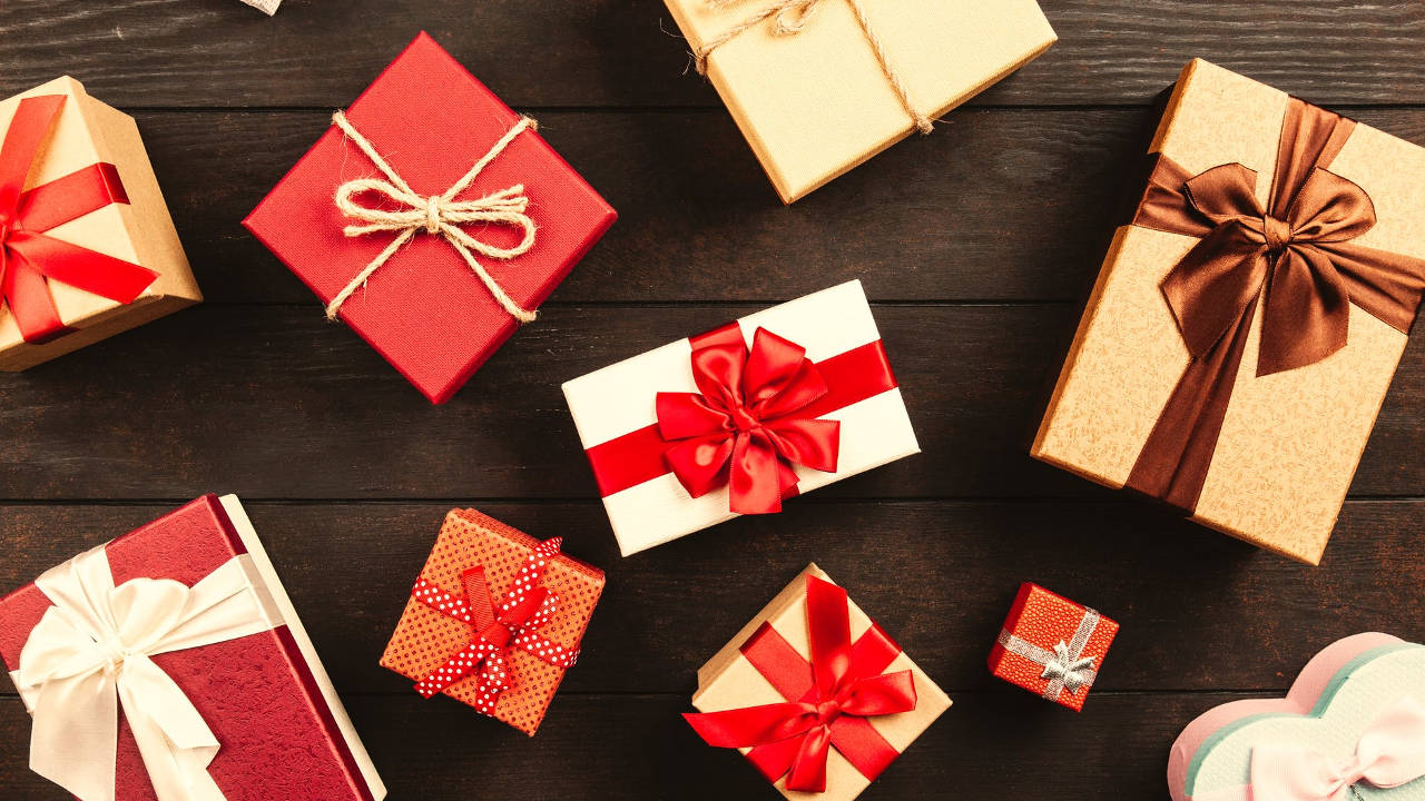 Clickable gift guide | Couple Wealth